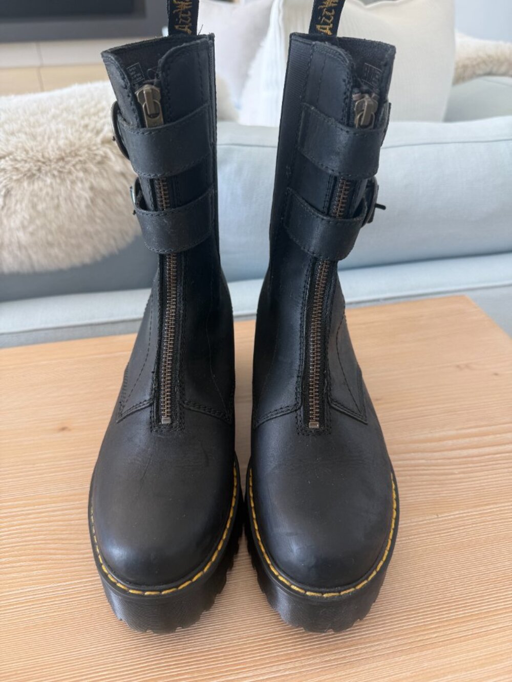 Dr. Martens Tamela Black Wyoming Leather